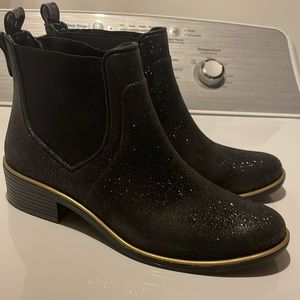 Sparky boots! ✨ 🎀